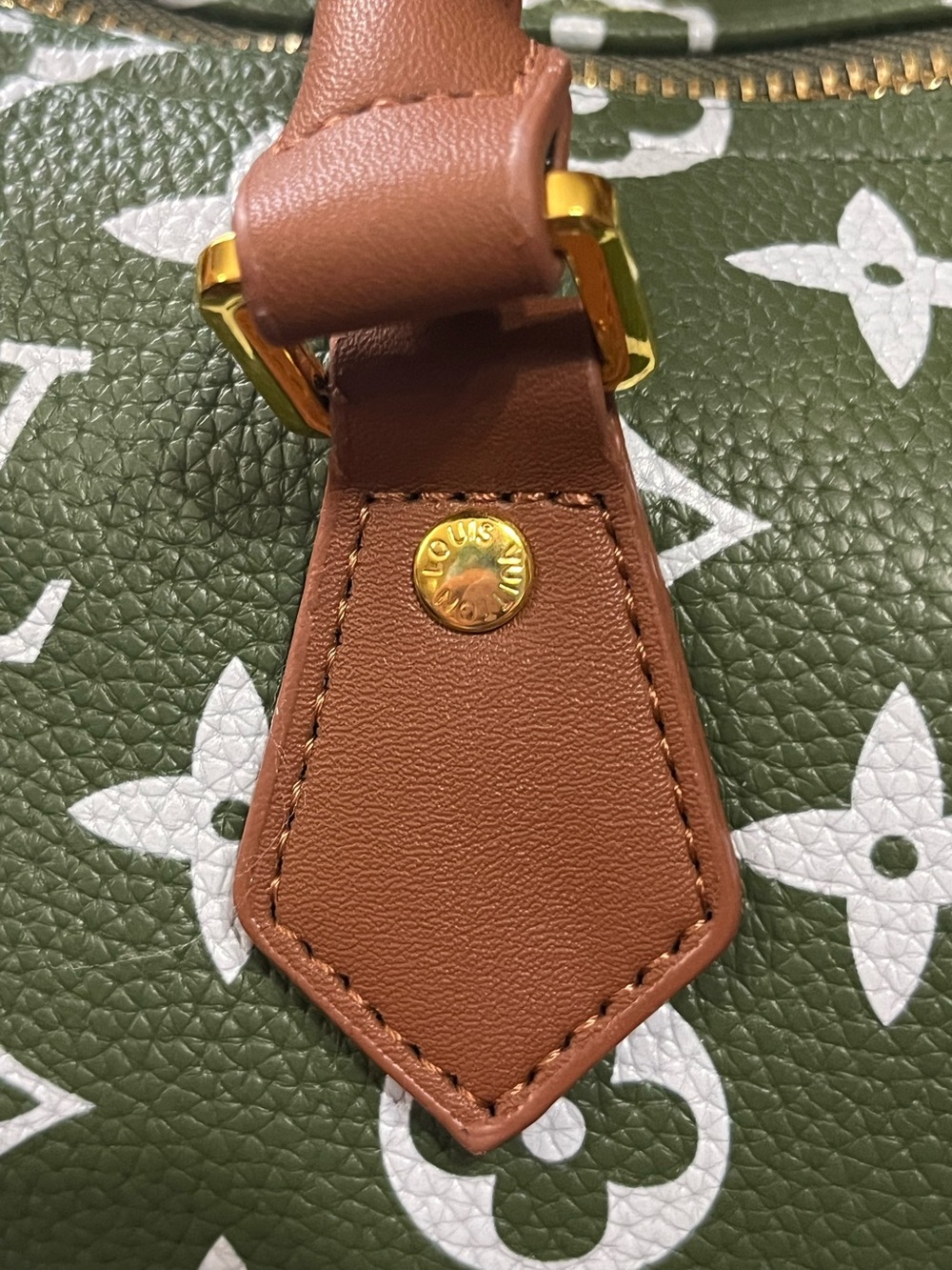 Louis. Vuitton. Speedy Green Handbag Purse Duffle - Picture 6 of 11
